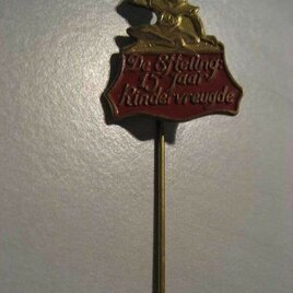 Speldje 15 jaar kindervreugde (rood)